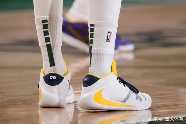 亚运会-中国男篮大胜中国香港 3战全胜晋级8强